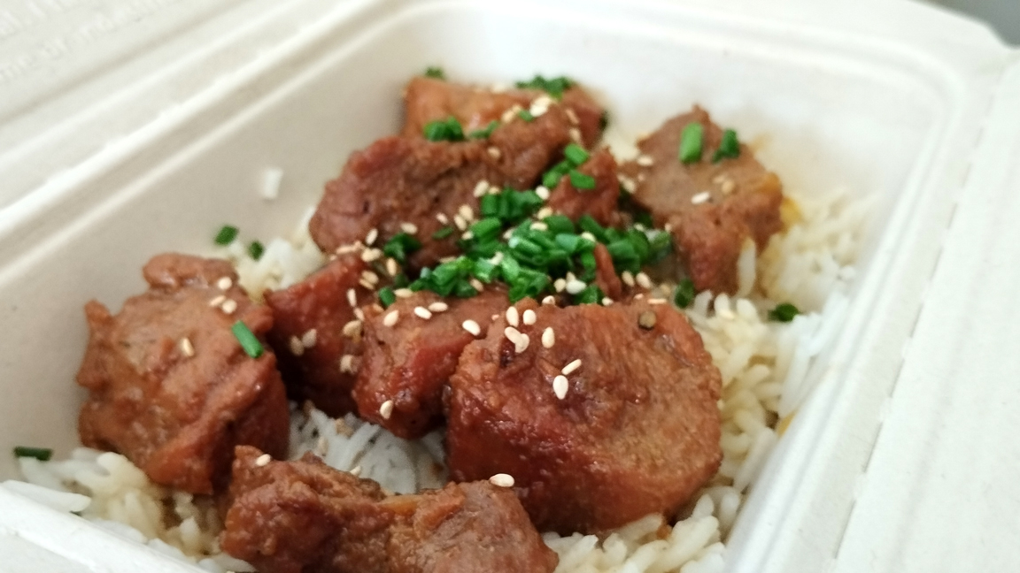 Porc au caramel et riz – Image 2
