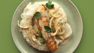 Saumon au cidre et purée de chou-fleur
