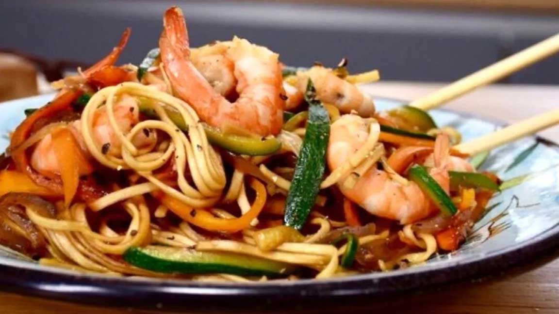 Nouilles sautées aux crevettes