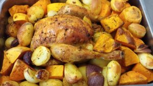 Cuisses de poulet aux olives et pommes de terre