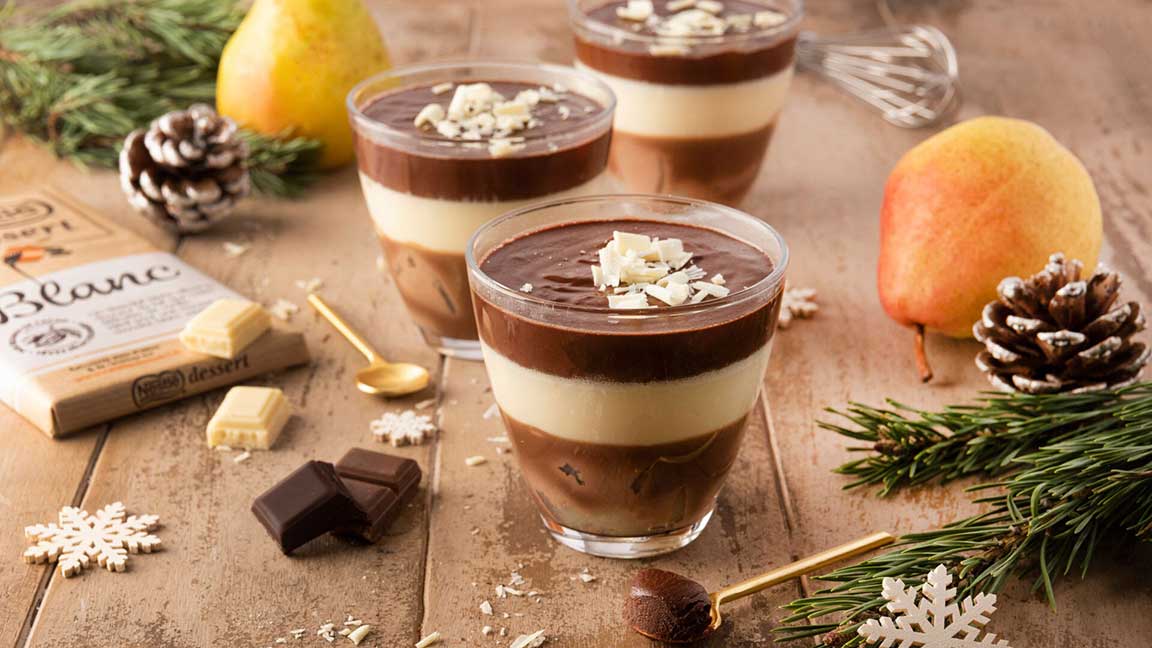 Verrines aux poires et aux trois chocolats