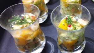 Verrine de crevettes, avocat et pomme granny
