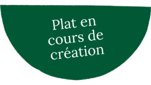 Pavé de saumon au four, chou-fleur, pommes de terre vapeur et sauce au yaourt et herbes fraîches
